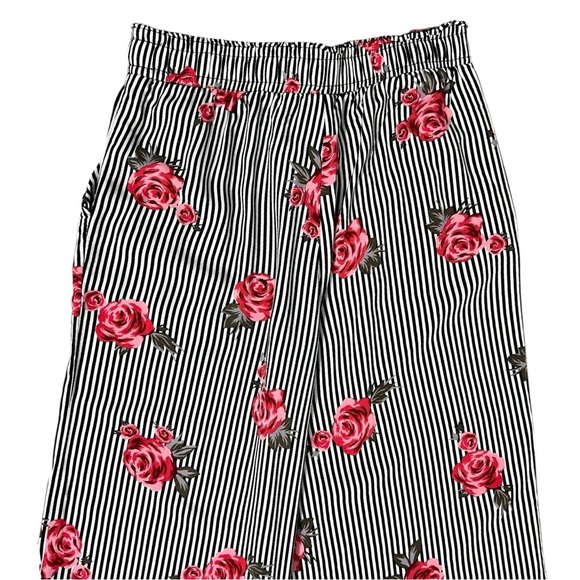 Joe B Black and White Floral Wide Leg Pants - Picture 10 of 11